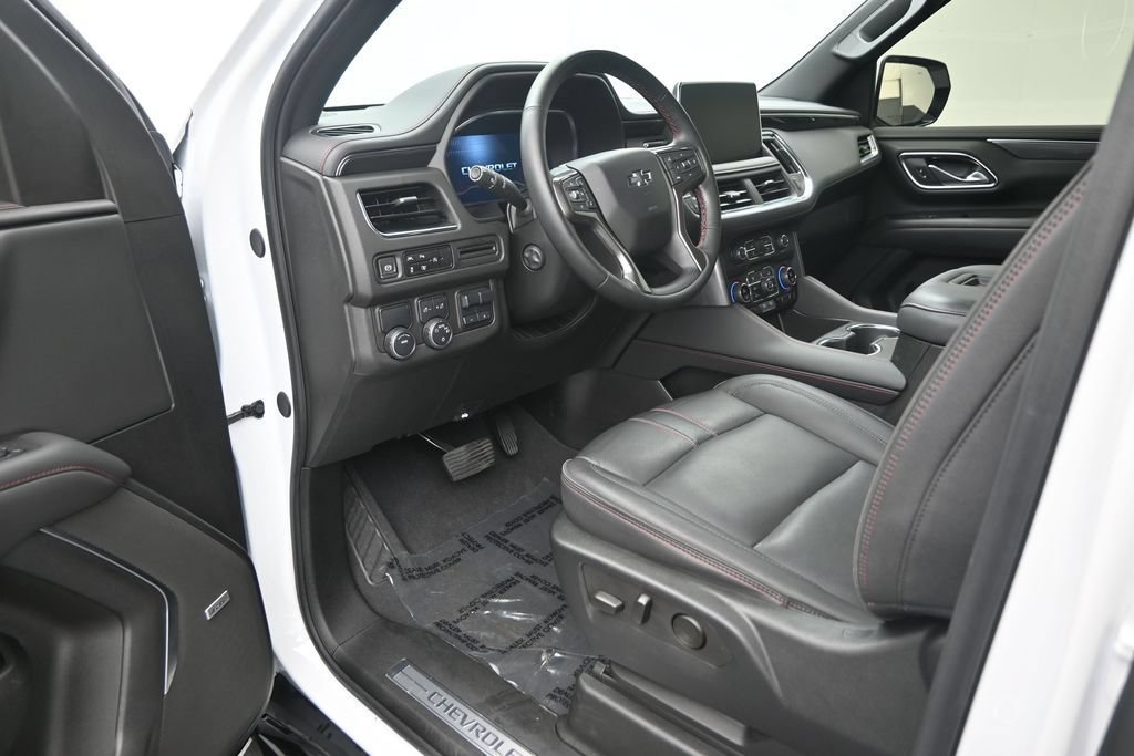 Used 2024 Chevrolet Tahoe RST w/ Luxury Package RWD image 11