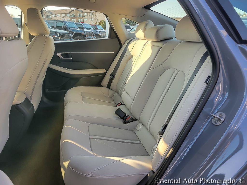 Used 2025 Hyundai Sonata SEL FWD image 17