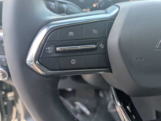 Used 2026 Chevrolet Suburban High Country AWD/4WD image 18