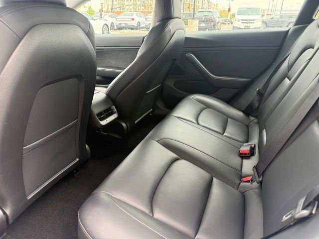 Used 2021 Tesla Model 3 Performance image 23