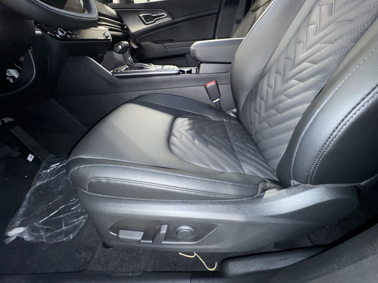 New 2026 Kia Sportage X-Line w/ X-Line Premium Package image 14