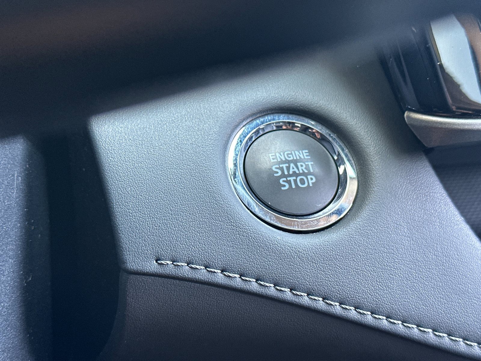 Used 2022 Toyota Highlander Limited image 24