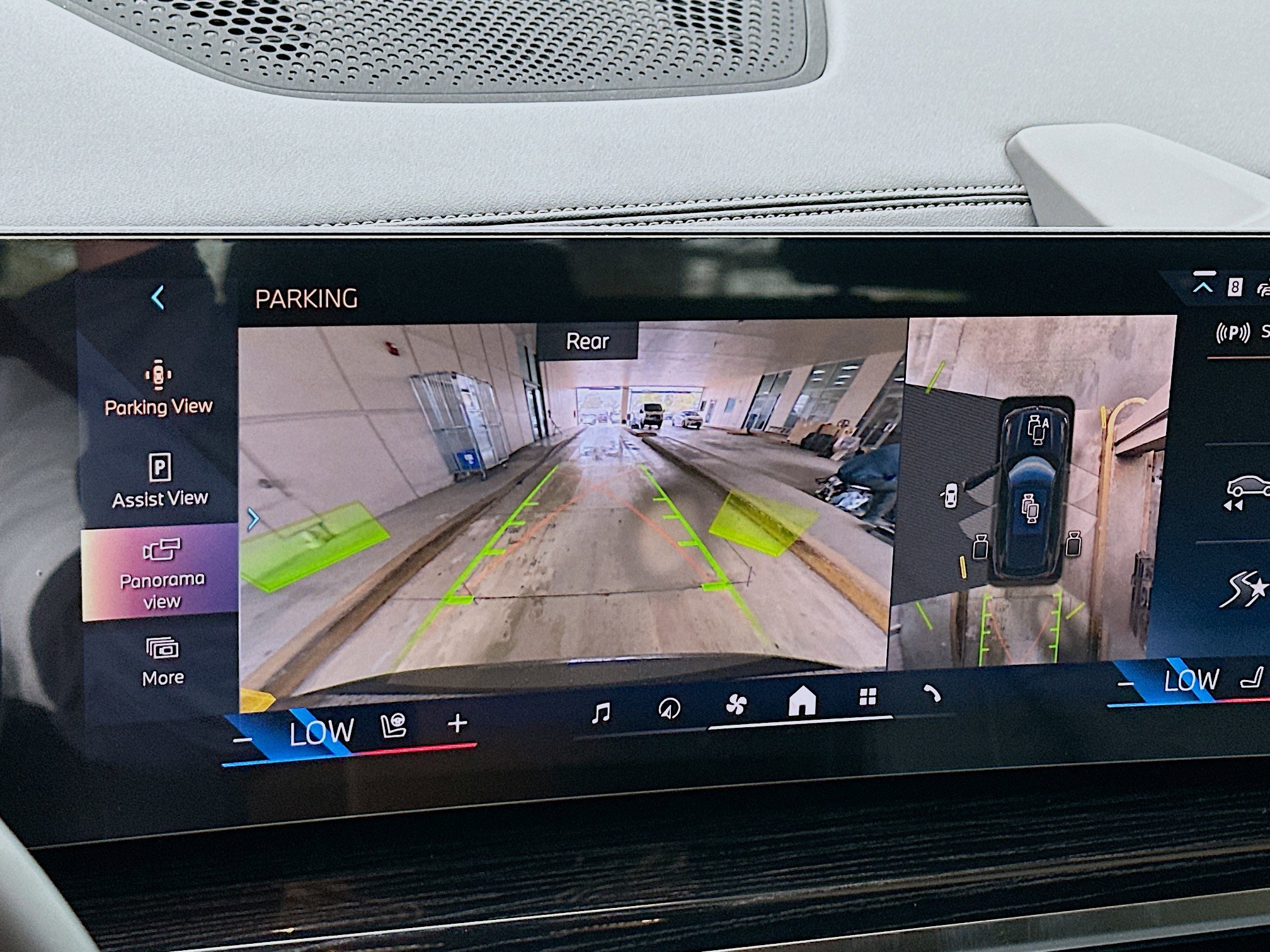 New 2026 BMW X5 sDrive40i w/ M Sport Package image 12