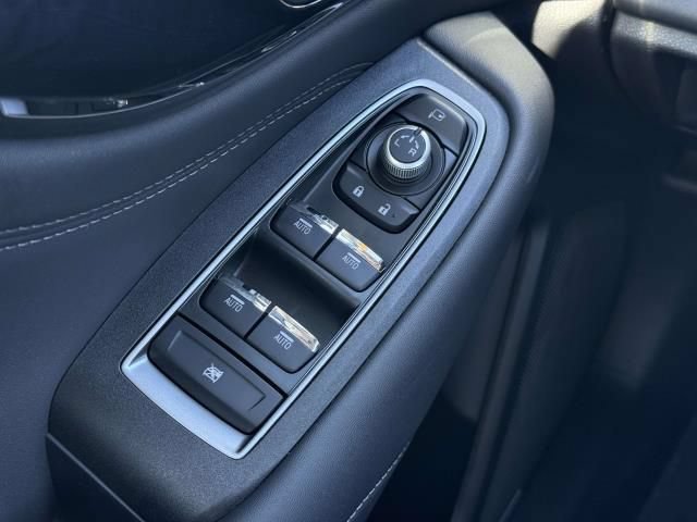 Used 2025 Subaru Outback Touring XT AWD/4WD image 19