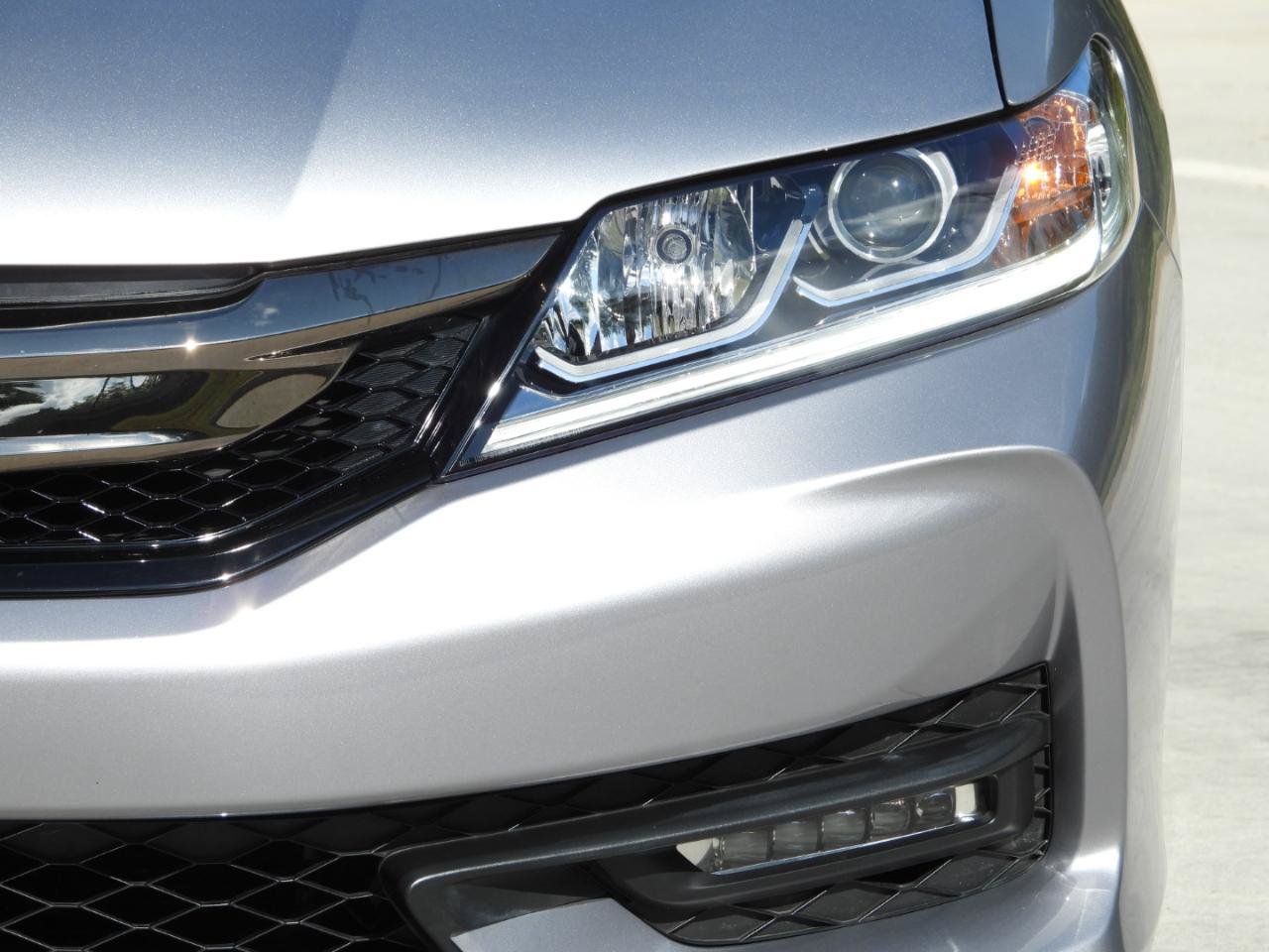 Used 2016 Honda Accord EX-L image 43