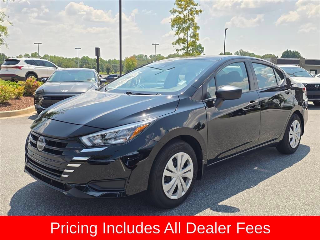Used 2025 Nissan Versa S FWD image 7