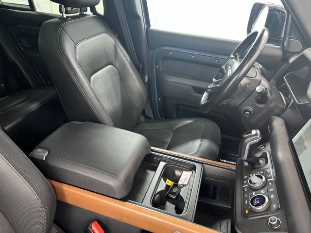 Used 2023 Land Rover Defender 110 X-Dynamic SE AWD/4WD image 25