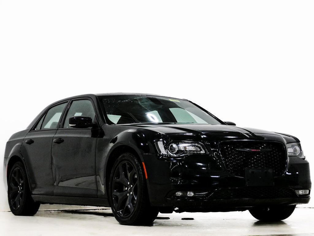 Used 2023 Chrysler 300 S