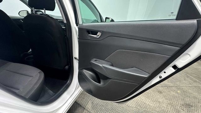 Used 2021 Hyundai Accent SE FWD image 13
