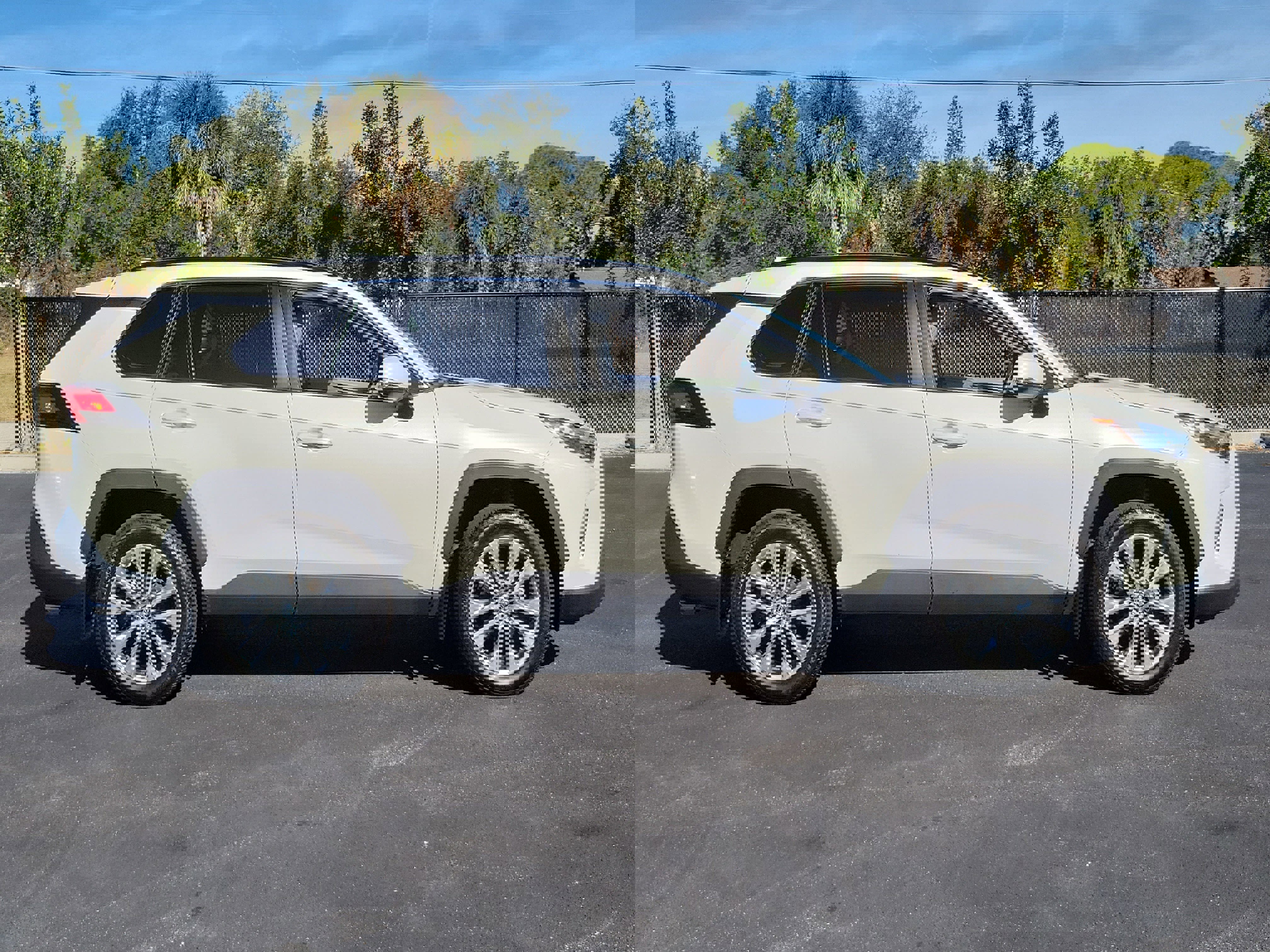 Used 2022 Toyota RAV4 XLE Premium image 7