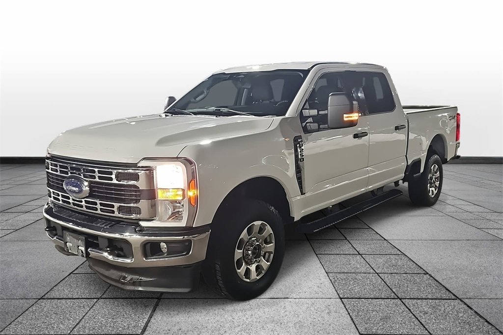 Used 2024 Ford F250 XLT image 1