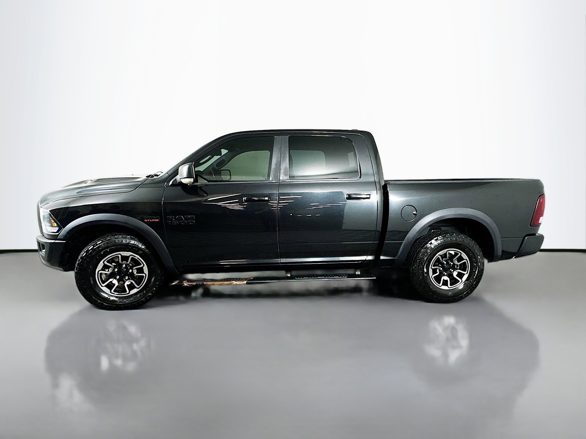 Used 2015 RAM 1500 Rebel w/ Luxury Group image 4