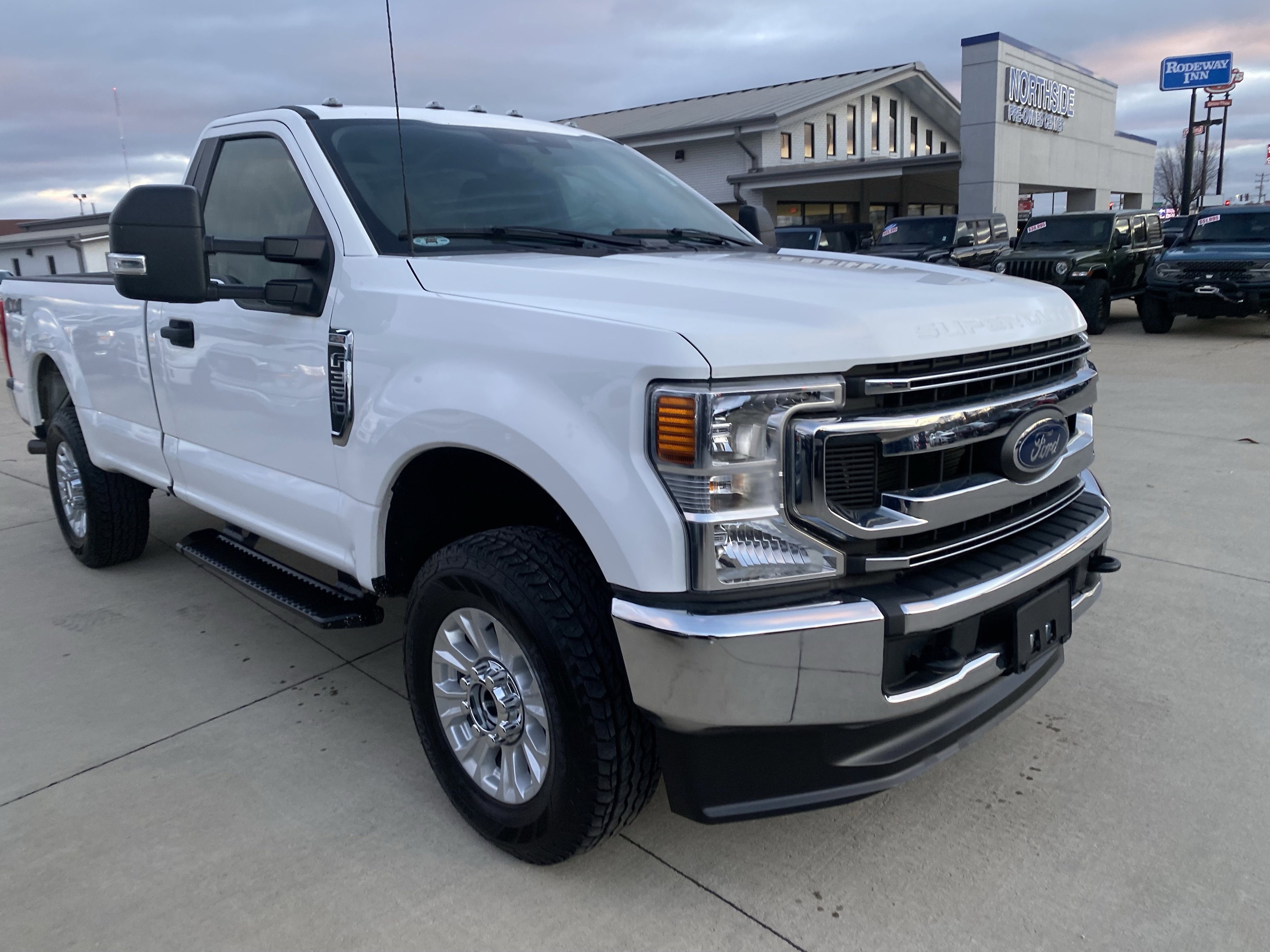Used 2022 Ford F350 XL w/ STX Appearance Package AWD/4WD image 3