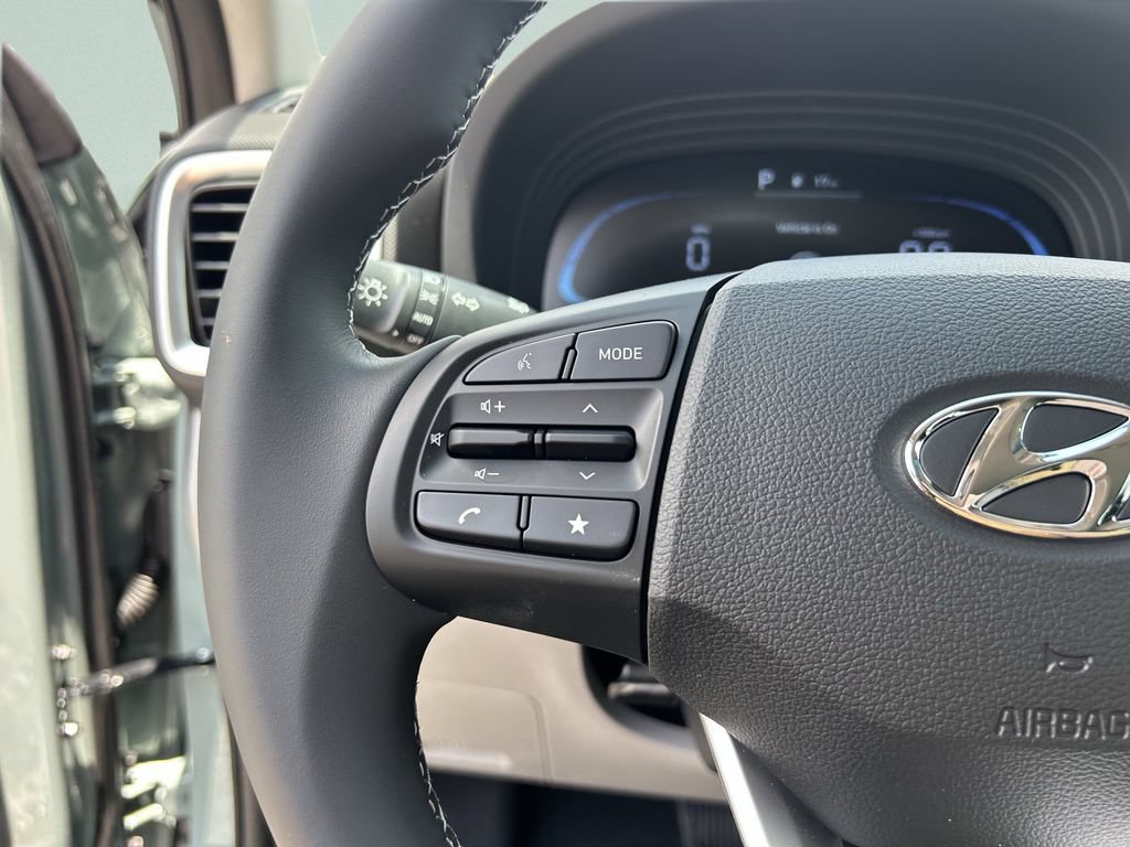 New 2026 Hyundai Venue SEL FWD image 30