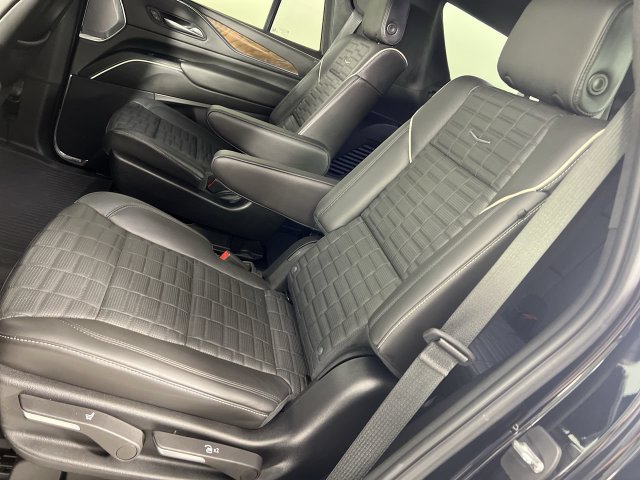 Certified 2024 Cadillac Escalade Sport Platinum w/ LPO, ONYX Package AWD/4WD image 26
