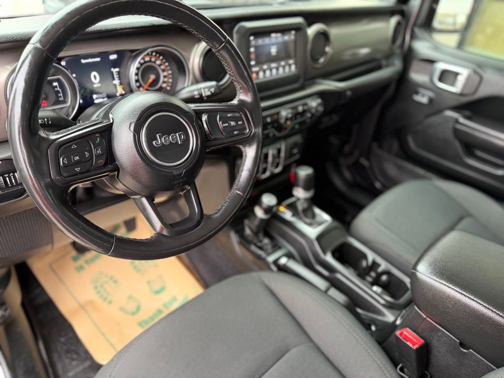 Used 2021 Jeep Gladiator Sport image 12