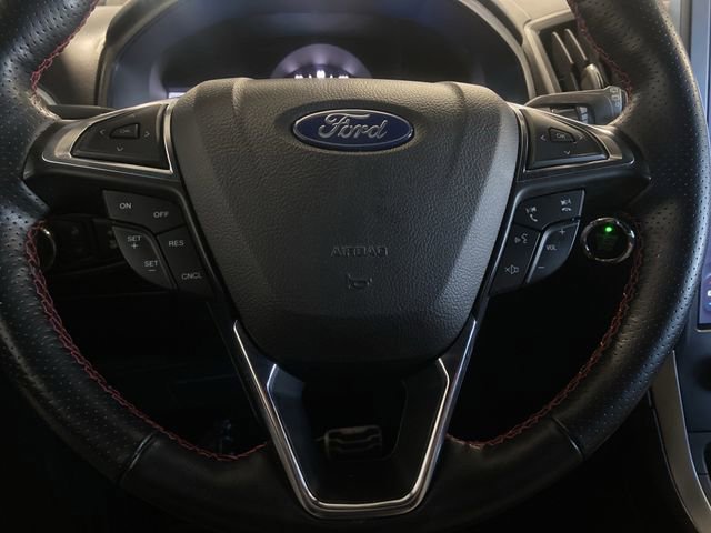 Used 2022 Ford Edge ST-Line w/ Class II Trailer Tow Package image 16