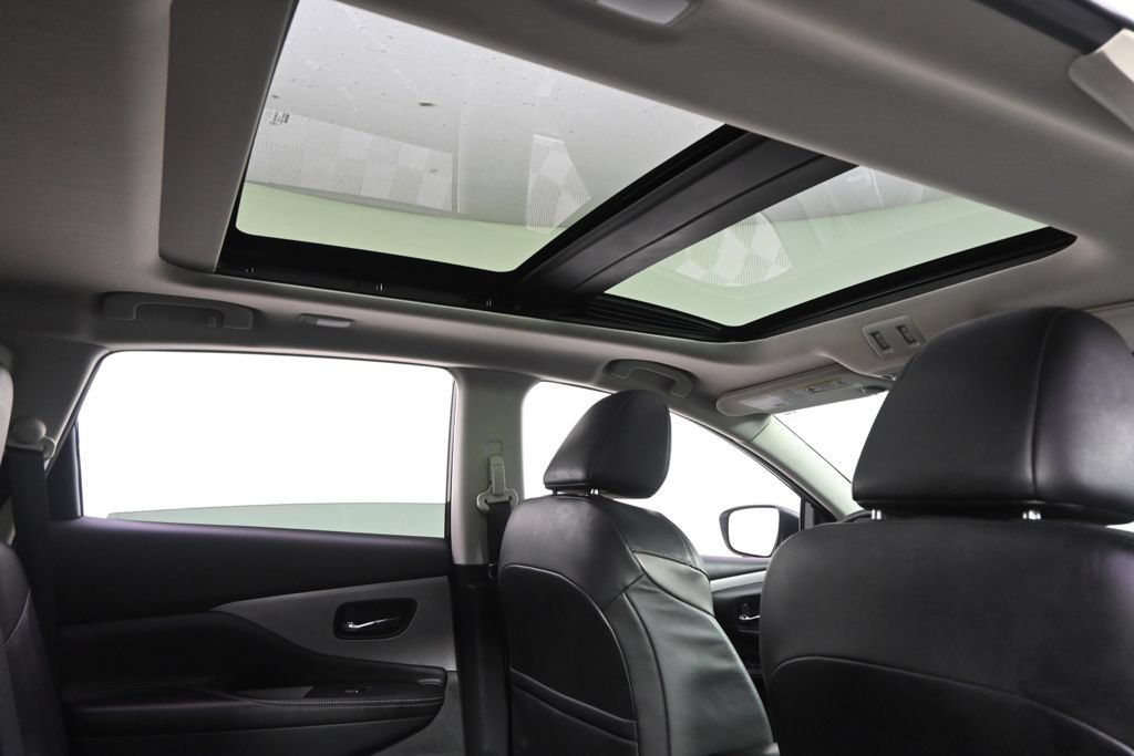 Used 2021 Nissan Murano SL w/ SL Moonroof Package AWD/4WD image 17