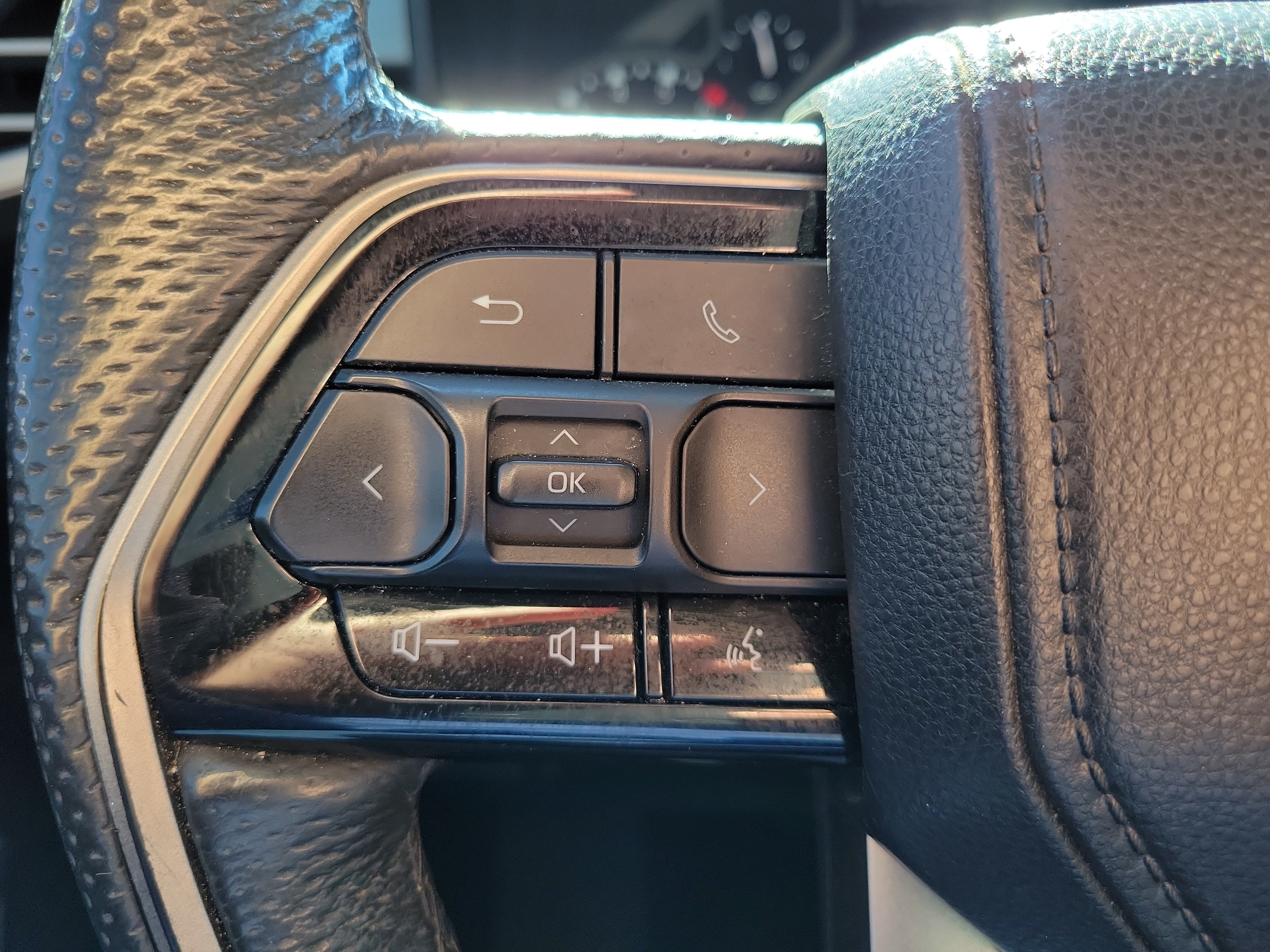 Used 2024 Toyota Tundra SR5 w/ SR5 Premium Package RWD image 25