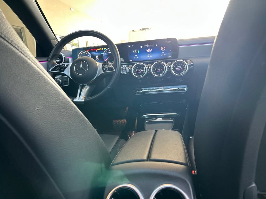 Used 2025 Mercedes-Benz CLA 250 image 31