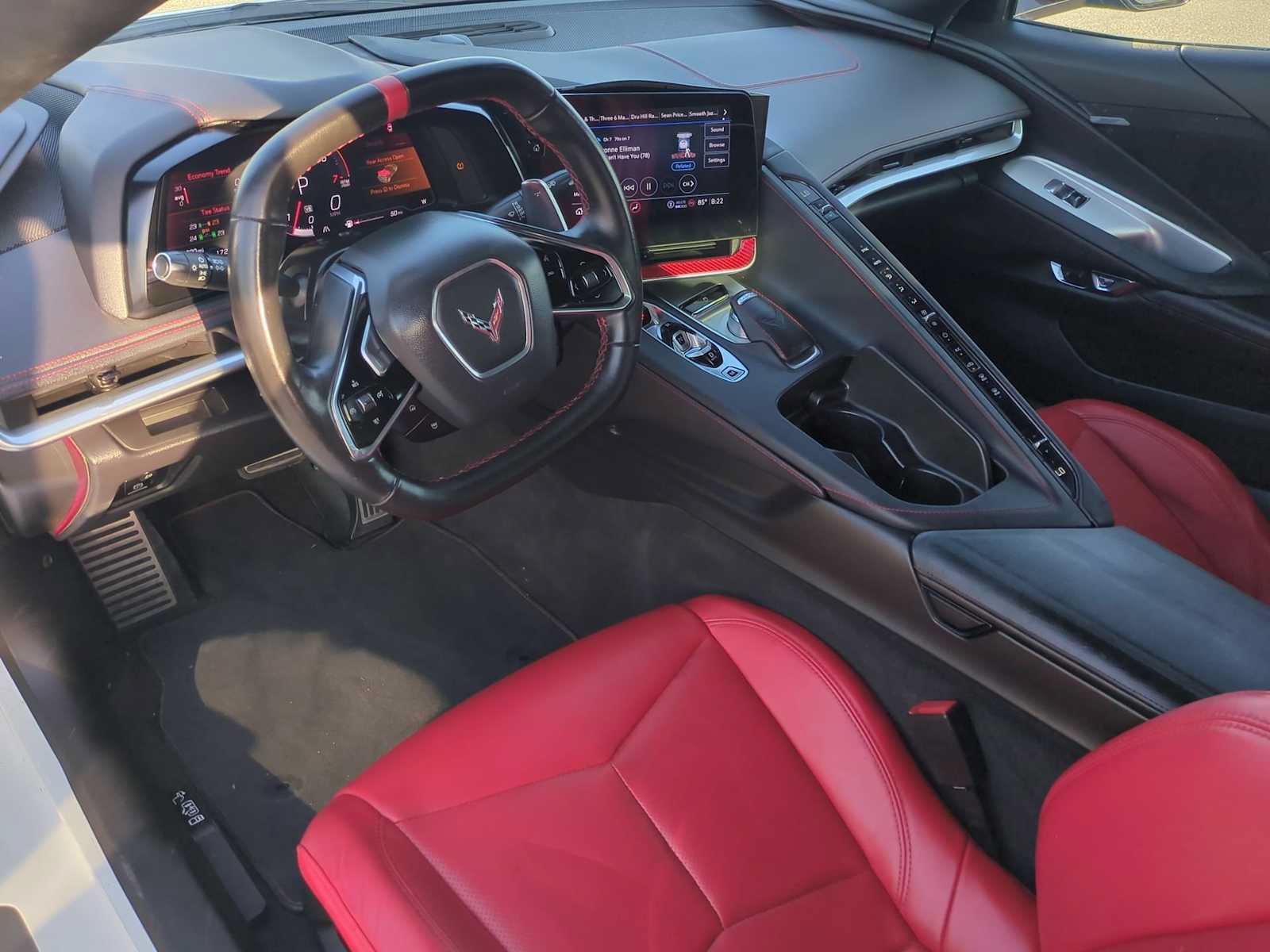 Used 2022 Chevrolet Corvette Stingray Coupe w/ 1LT RWD image 19