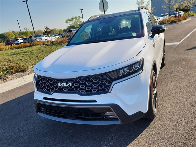 Used 2023 Kia Sorento X-Line EX image 4