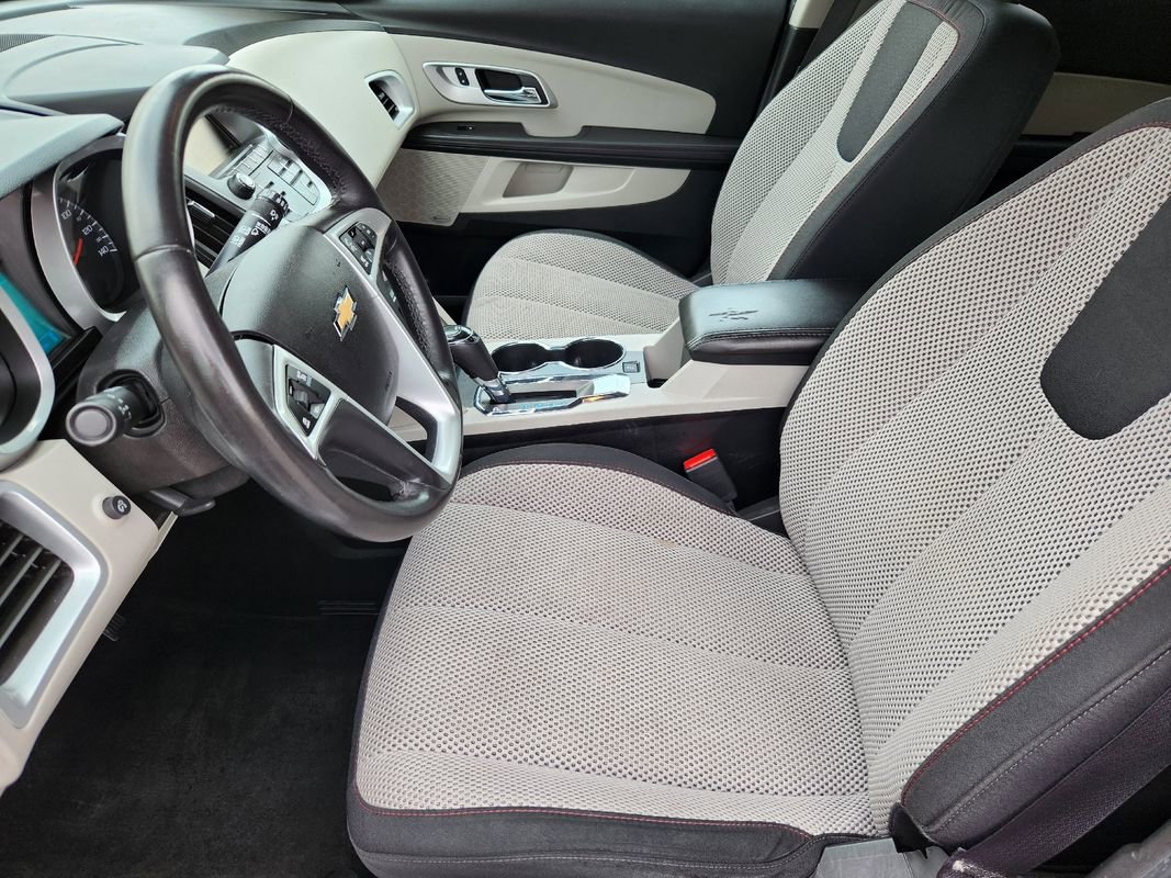 Used 2017 Chevrolet Equinox LT w/ Convenience Package image 12