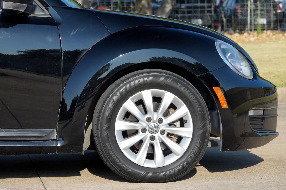 Used 2013 Volkswagen Beetle 2.5 FWD image 27