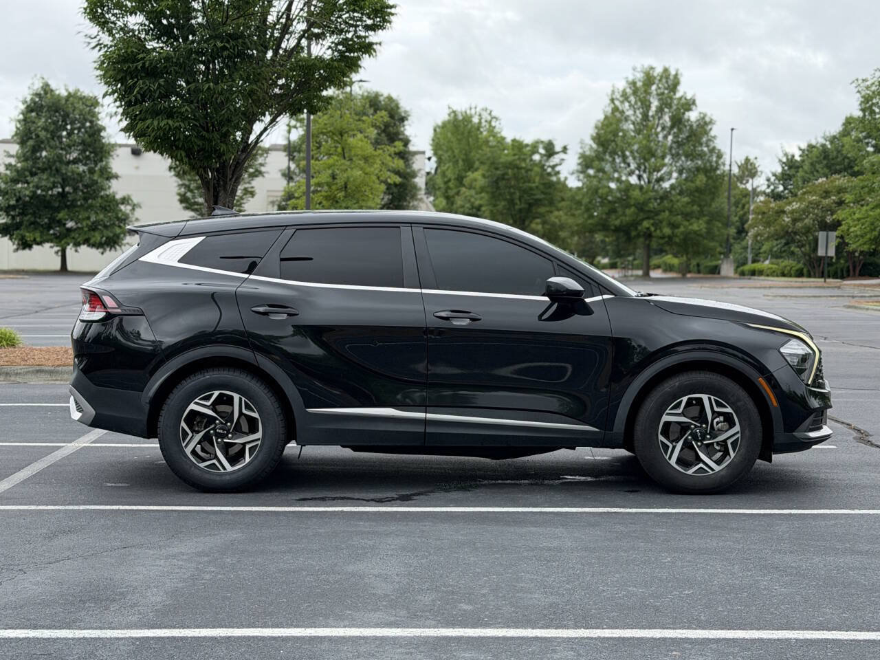 Used 2023 Kia Sportage LX FWD image 8