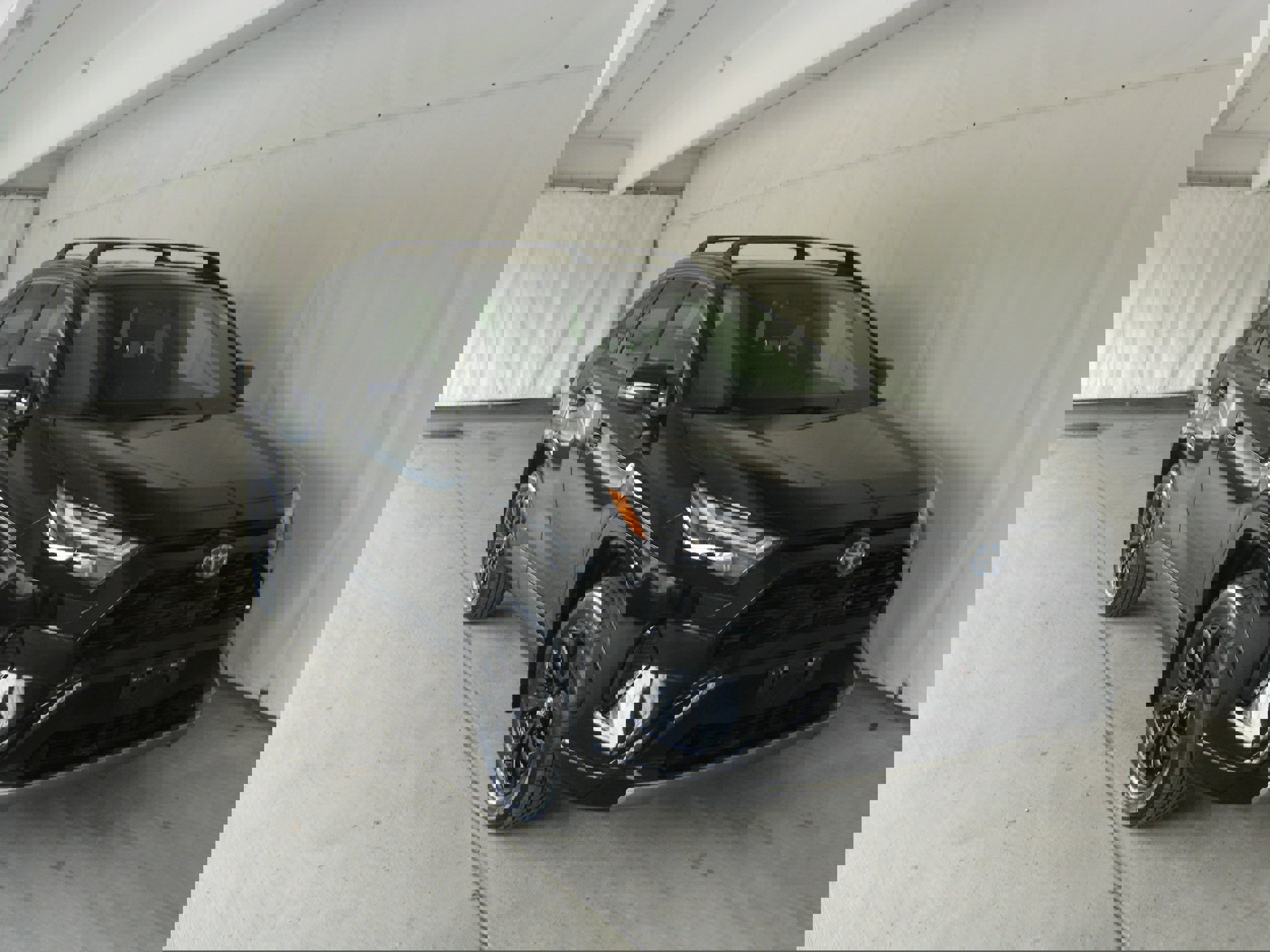 Used 2022 Toyota RAV4 SE w/ SE Grade Weather Package