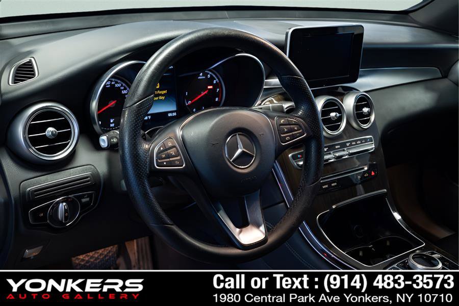 Used 2018 Mercedes-Benz GLC 300 4MATIC image 40