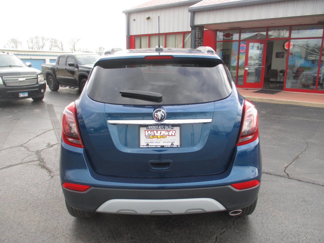 Used 2020 Buick Encore Preferred w/ Safety Package AWD/4WD image 4