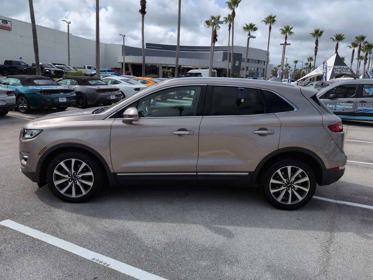 Certified 2019 Lincoln MKC Reserve w/ MKC Technology Package FWD image 7