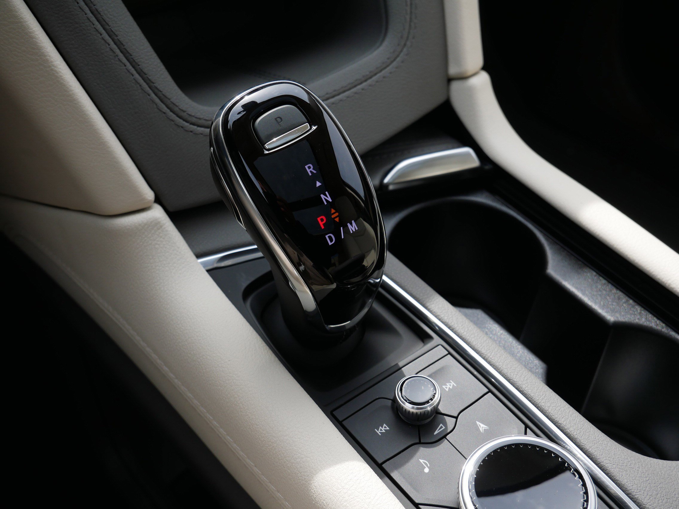 New 2026 Cadillac XT5 Premium Luxury w/ Driver Assist Package image 25