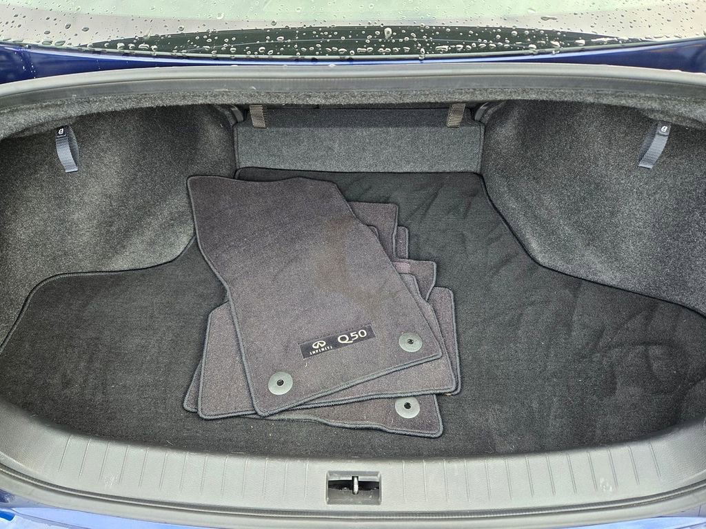 Used 2023 INFINITI Q50 Luxe w/ Cargo Package image 9