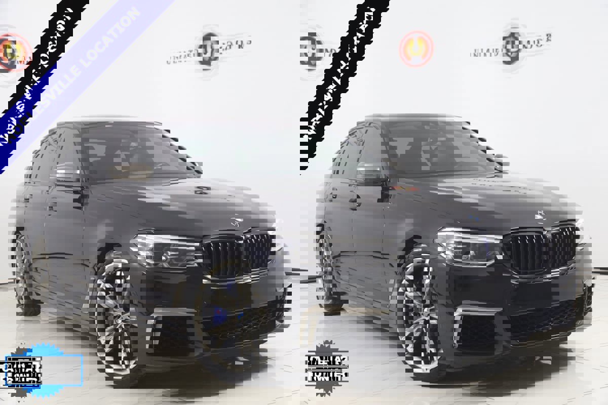 Used 2020 BMW M550i xDrive w/ Premium Package image 1