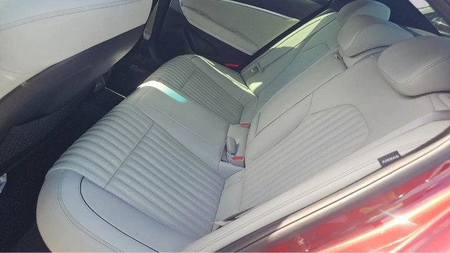 Used 2024 Genesis G70 3.3T Advanced RWD image 6