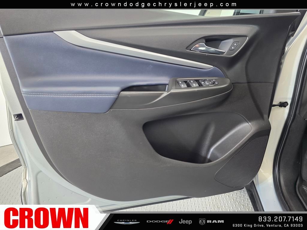 Used 2023 Chevrolet Bolt EUV Premier image 23