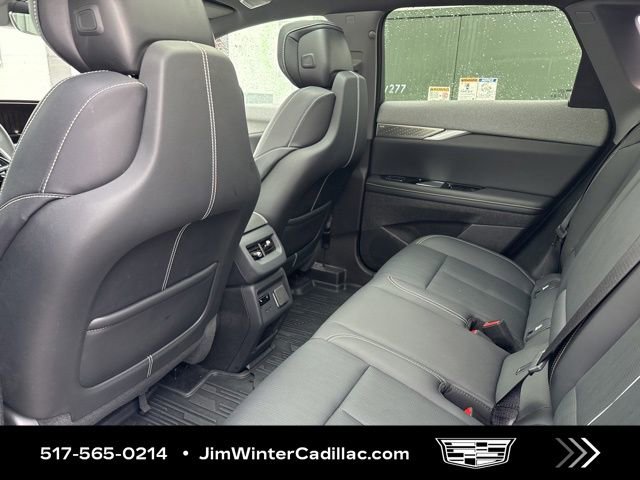 Certified 2025 Cadillac Optiq Luxury 2 w/ LPO, Floor Liner Package AWD/4WD image 7