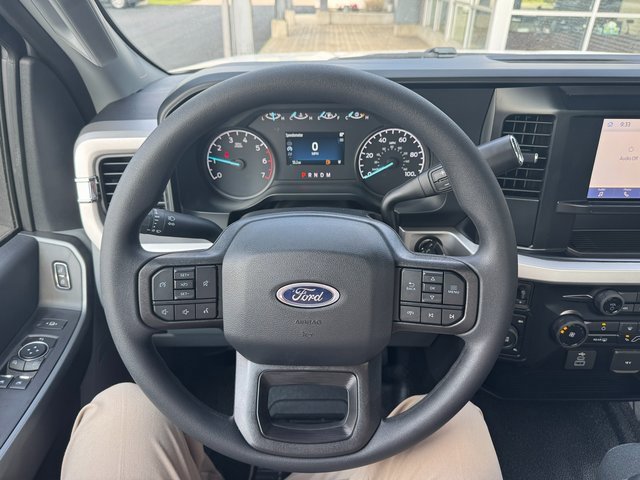 New 2025 Ford F350 XLT w/ FX4 Off-Road Package image 14
