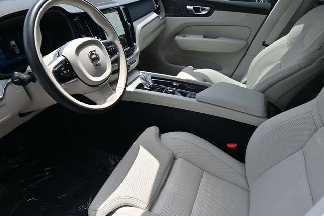 Used 2024 Volvo XC60 B5 Ultimate w/ Protection Package Premier AWD/4WD image 27