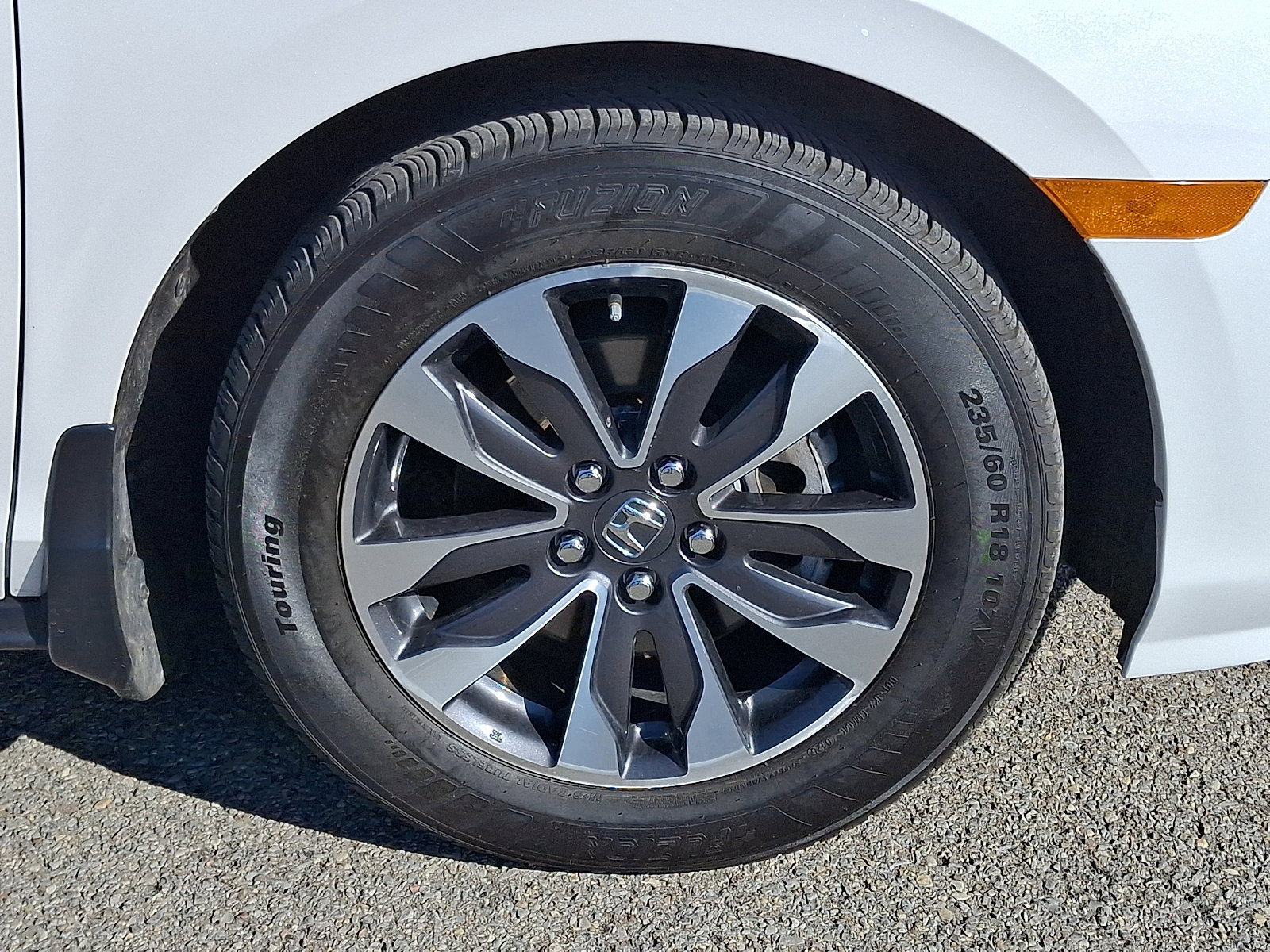 Used 2024 Honda Odyssey EX-L image 8