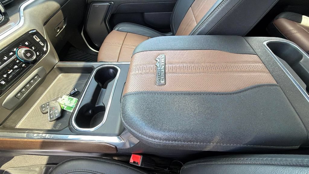 Certified 2024 Chevrolet Silverado 3500 High Country w/ High Country Premium Package AWD/4WD image 26