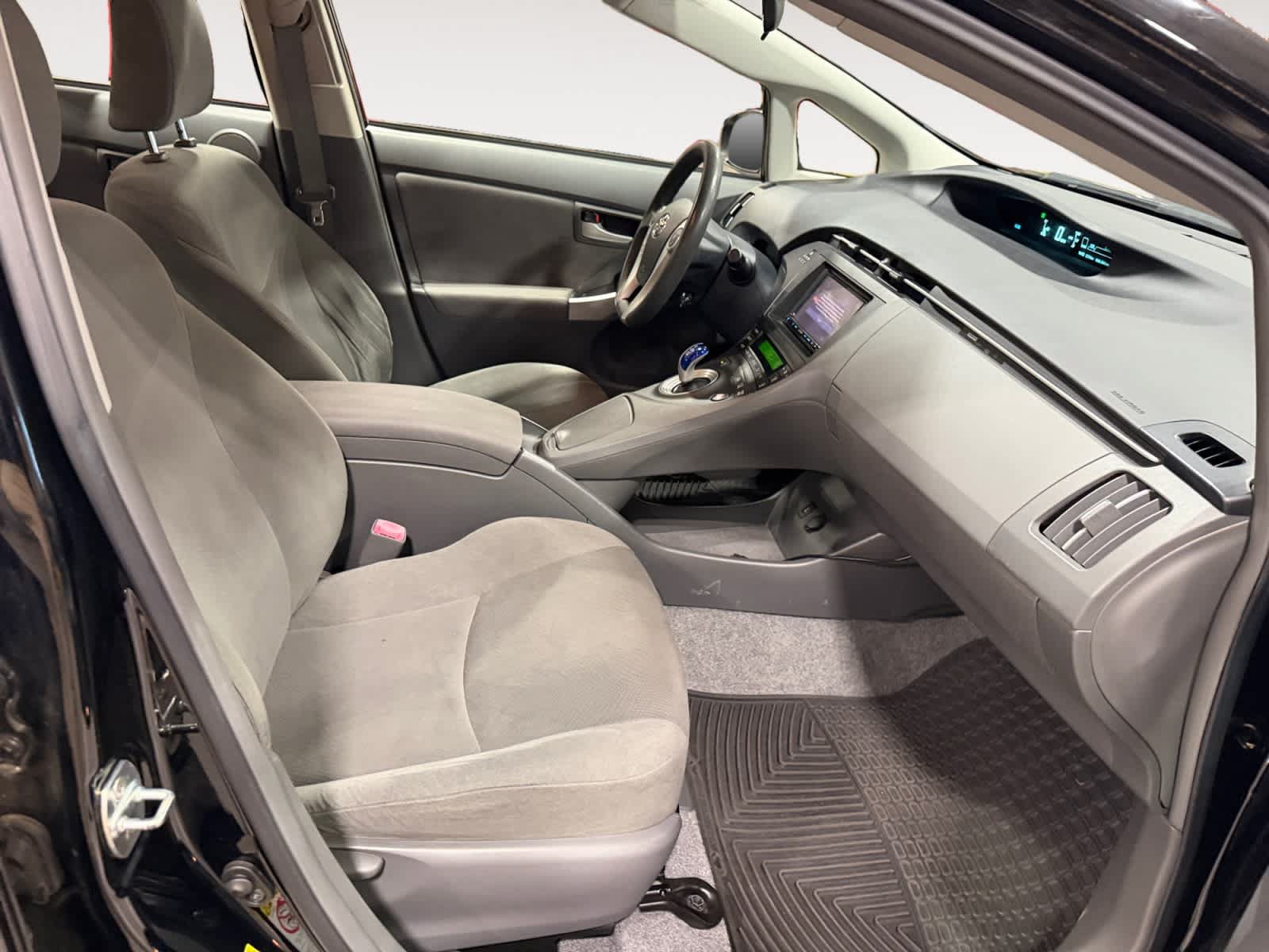 Used 2011 Toyota Prius Three w/ Navigation Pkg FWD image 16