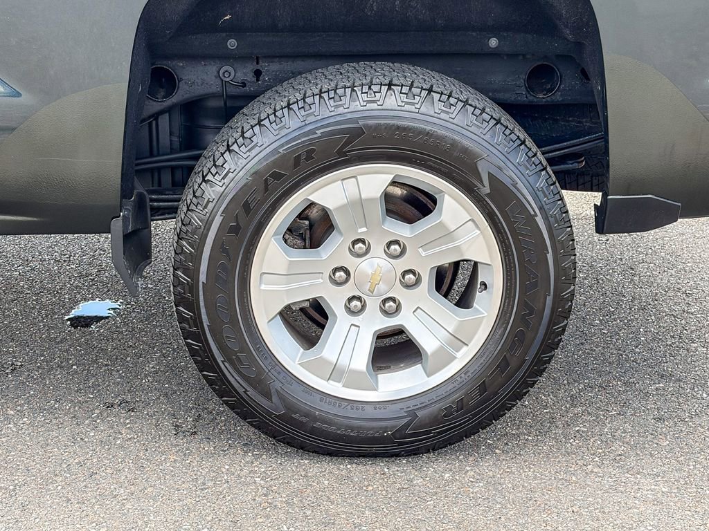 Used 2018 Chevrolet Silverado 1500 LT w/ All Star Edition AWD/4WD image 16