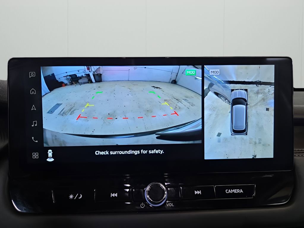 Used 2025 Mitsubishi Outlander SE image 19