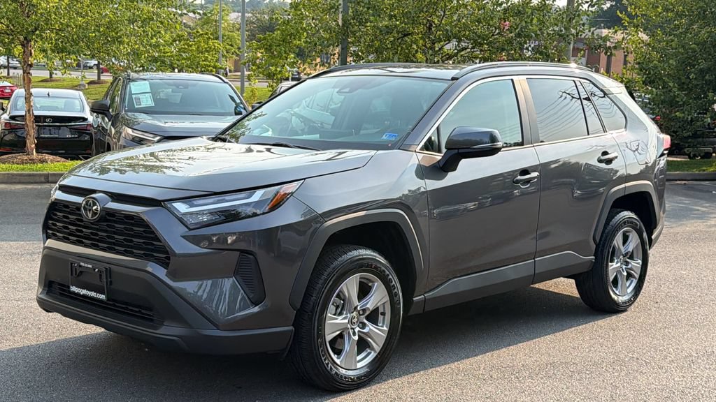 Used 2025 Toyota RAV4 XLE w/ Convenience Package AWD/4WD image 2