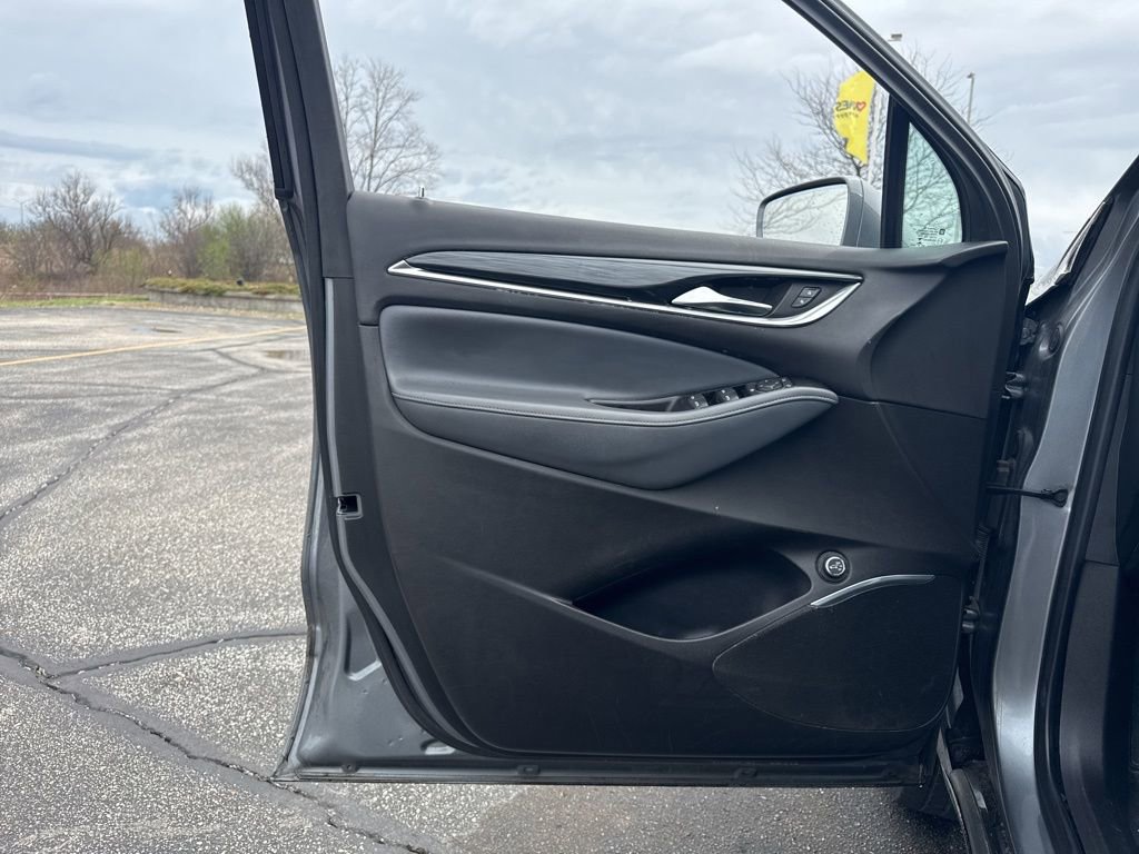 Used 2020 Buick Enclave Preferred w/ LPO, Floor Liner Package image 9