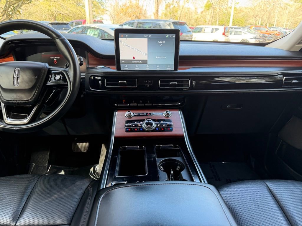 Used 2023 Lincoln Aviator Reserve w/ Equipment Group 201A image 15