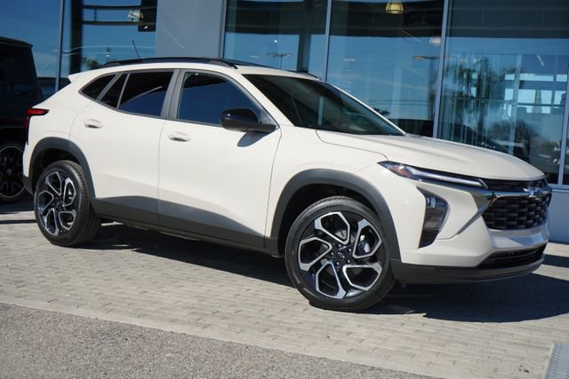 New 2026 Chevrolet Trax RS w/ Sunroof Package image 1